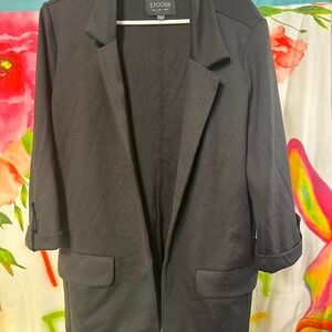 S204. Stoosh black blazer with 3/4 sleeves and pockets. Size L